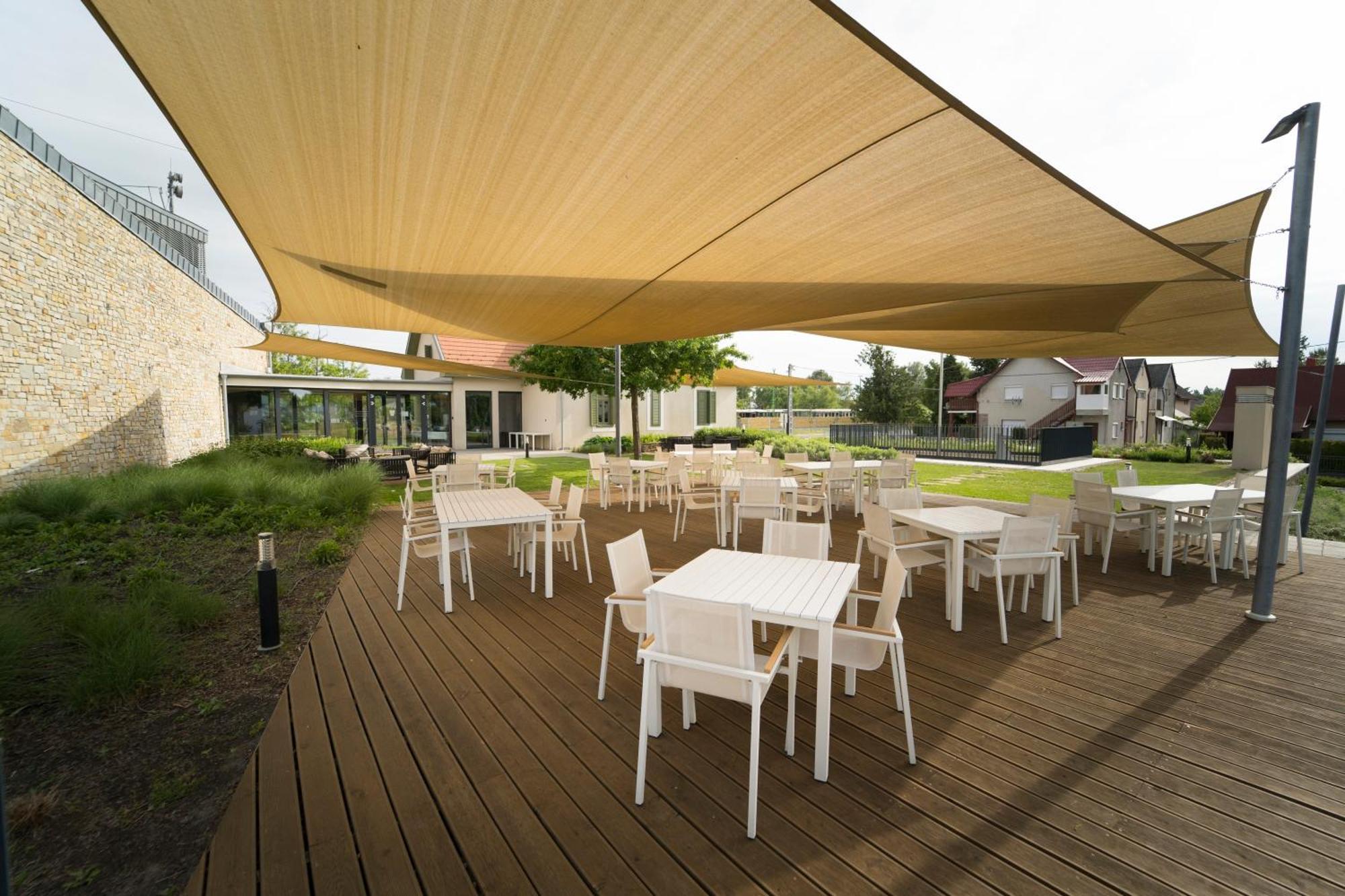 Fenyves Yacht Club Superior Hotel Balatonfenyves Exterior foto